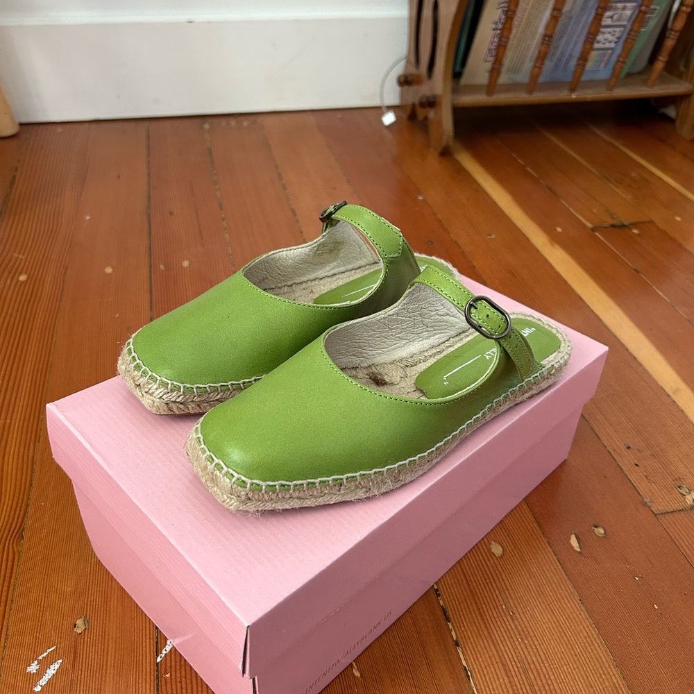 Report Apple Green Espadrille Flats